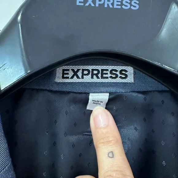 Express | Men’s fitted 3 piece suit - Picture 12 of 14